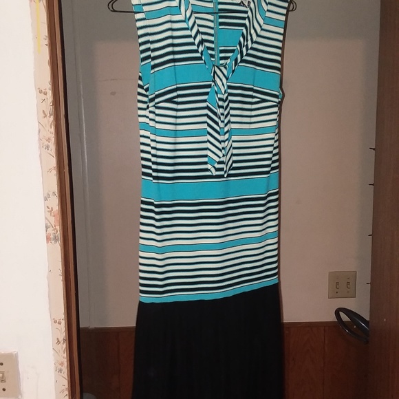 womens dress - Picture 2 of 3